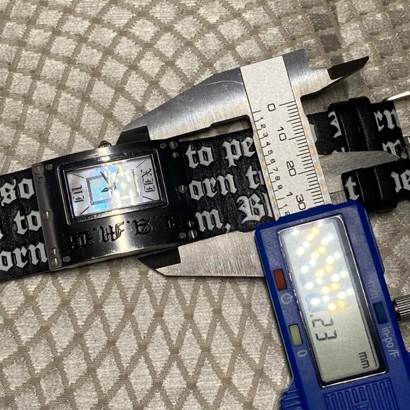 L.A.M.B. Gwen Stefani Women’s Watch LBA_0201001 Swiss Quartz - Picture 8 of 13